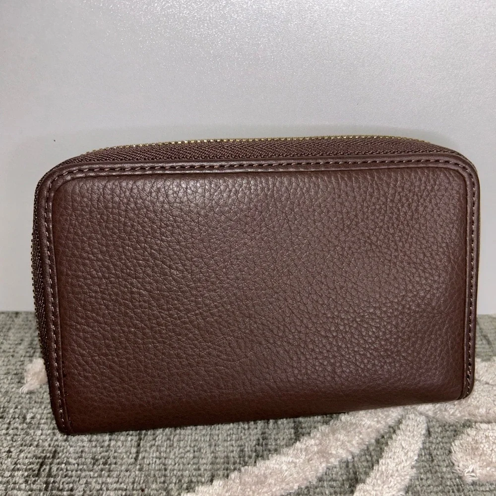 NWOT Cole Haan Aveline brown leather zip wristlet